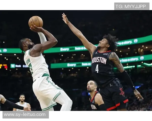 火箭与凯尔特人激战回顾：2018年12月29日的精彩对决与赛场瞬间